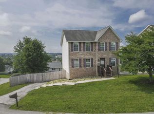 1075 New Village Dr NW, Christiansburg, VA 24073