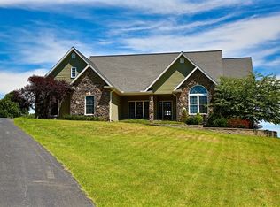 1060 Daybreak Dr, Hanson, KY 42413