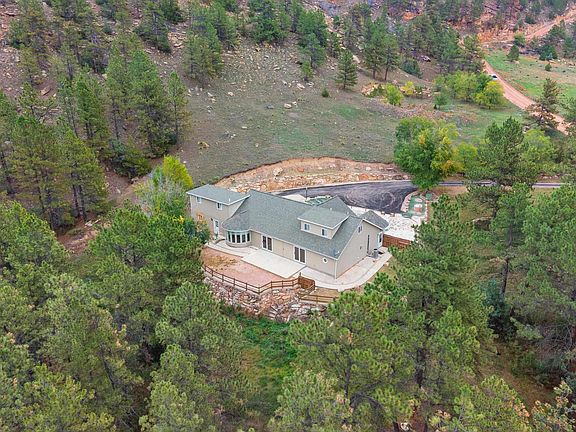 3rd image of 27427 Valley View Dr