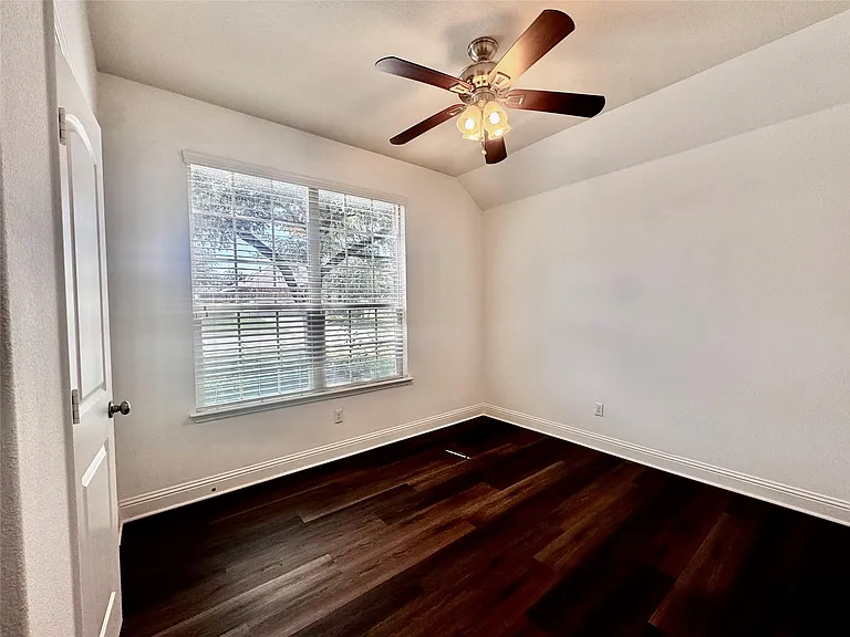 3032 Angelina Ct — Photo 8