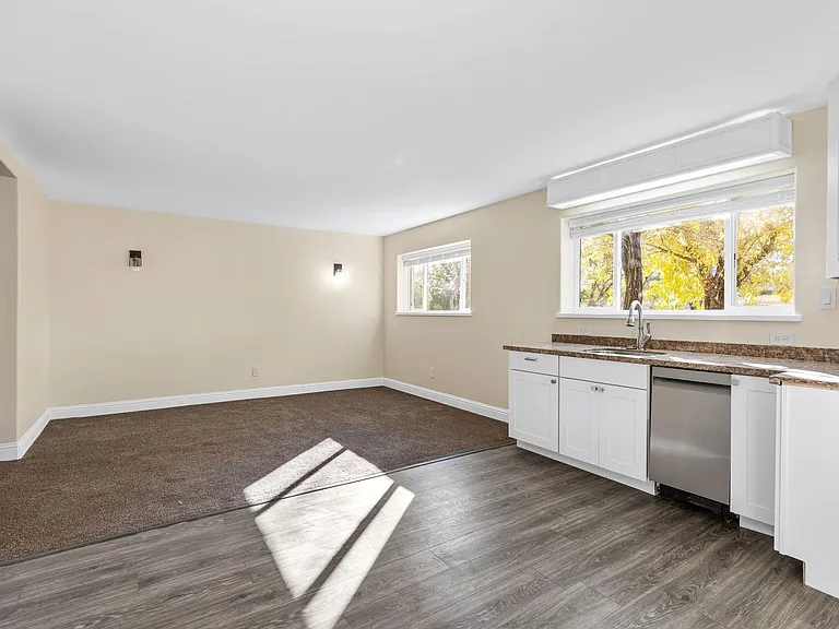 1543 Estee Ave — Photo 36