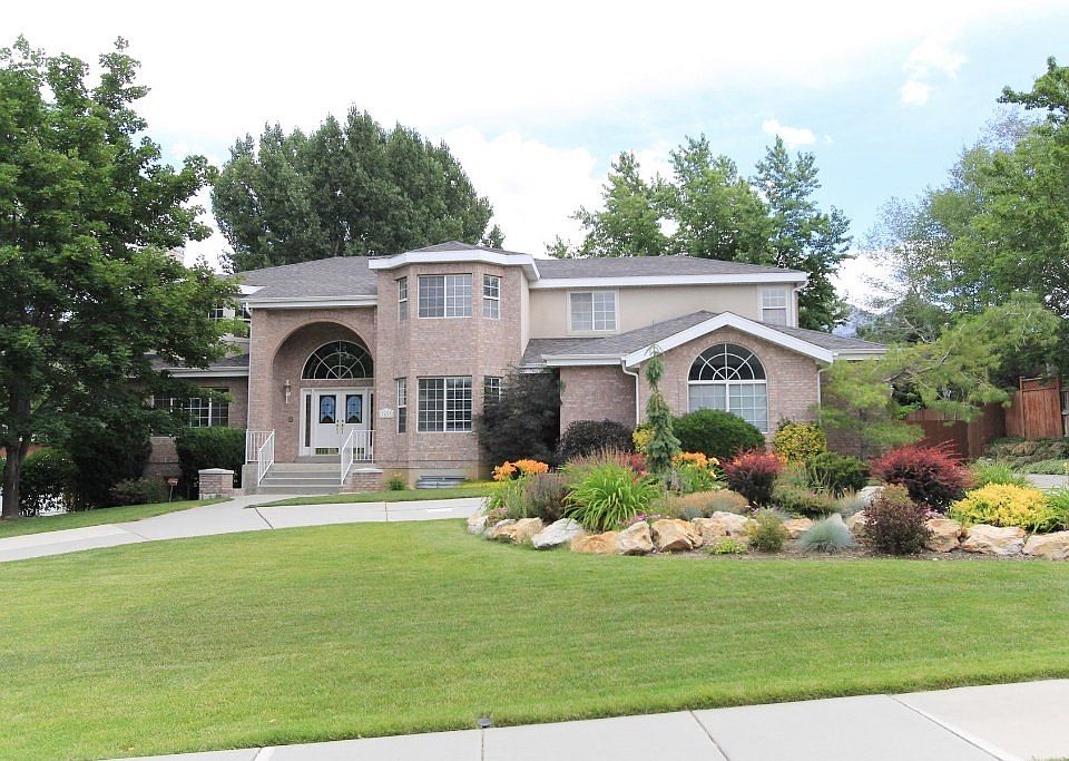 For Sale: 7693 S. Keswick Road, Cottonwood Heights, Utah 84093