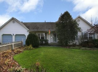 90 Steeplechase Dr, Doylestown, PA 18901