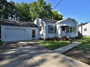 26465 Cook Rd, Olmsted Falls, OH 44138