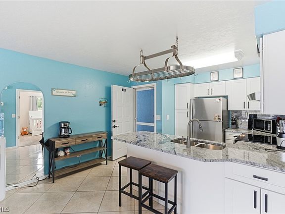 2nd image of 1100 Pondella Rd APT 610