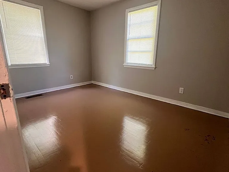 3450 Ardmore St — Photo 7