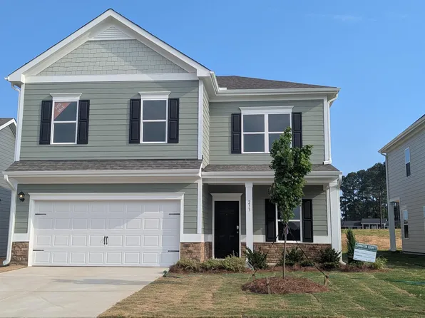 233 Ambassador Dr, Clayton, NC 27520
