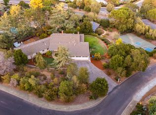 26304 Esperanza Dr, Los Altos Hills, CA 94022
