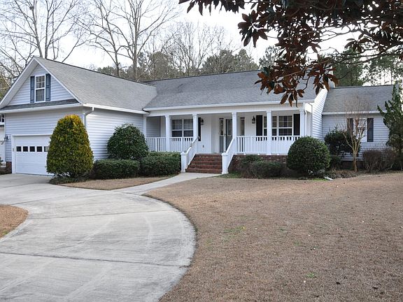 Enticing Curb Appeal