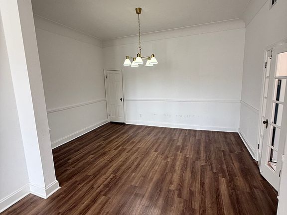 3rd image of 402 S Brentwood Blvd #1