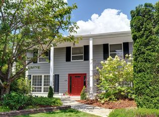 624 170th Pl NE, Bellevue, WA