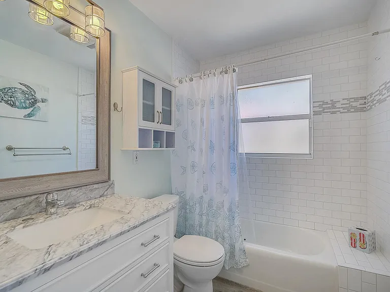 2825 Webber St — Photo 17