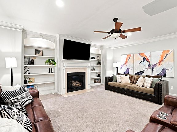 5th image of 245 Chadwyck Ln
