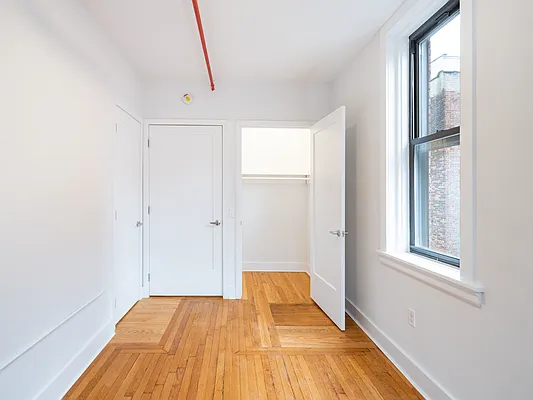 Rented by C2R Management LLC | media 28