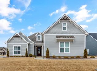 6111 Pembrook Pond Pl SE, Owens Cross Roads, AL 35763