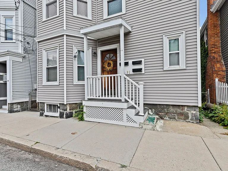 12 Houghton St #1 — Photo 14