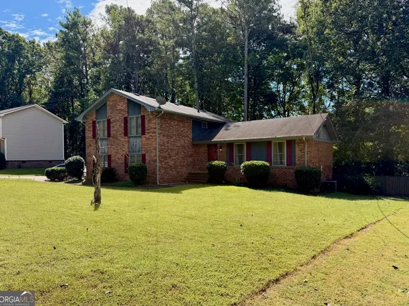 781 Sweet Briar Trl SE, Conyers, GA 30094