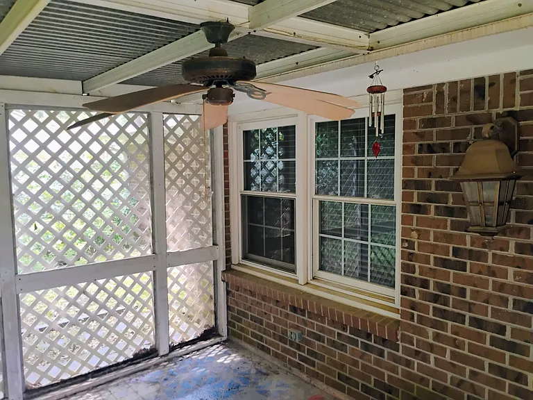 1303 Carman Ct SE — Photo 11