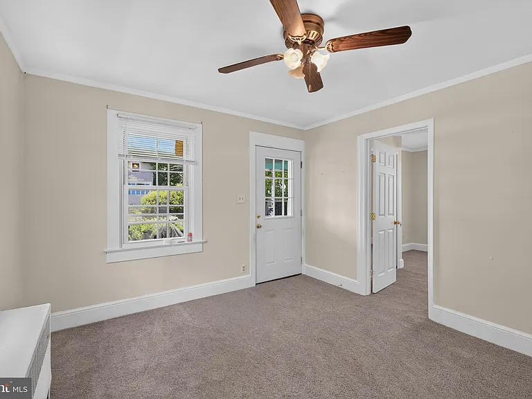 3901 Hampden St — Photo 3