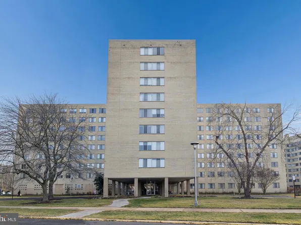 6621 Wakefield Dr APT 713, Alexandria, VA 22307