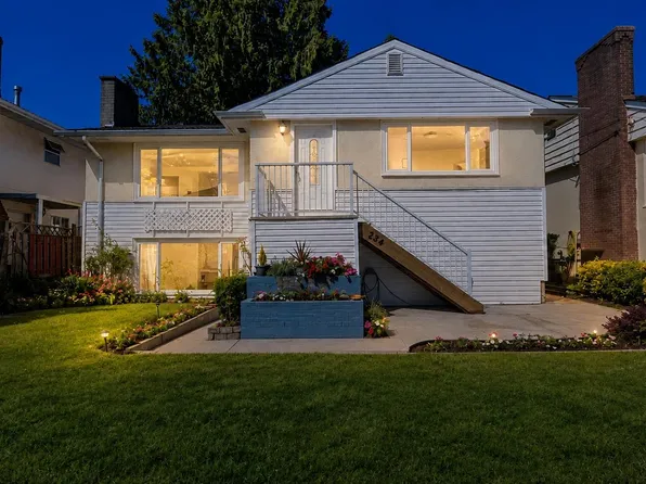 234 W 23rd St, North Vancouver, BC V7M 2B3