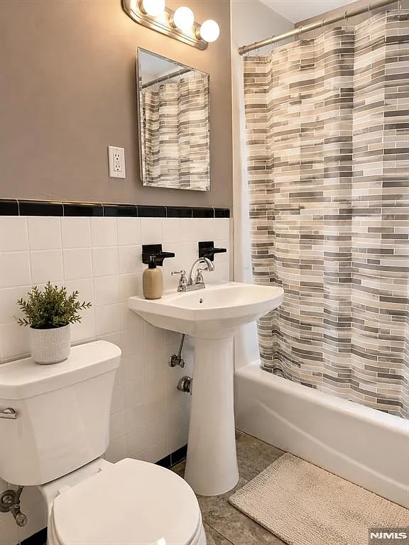1 bed, 663 sqft, $1,950 — Photo 4
