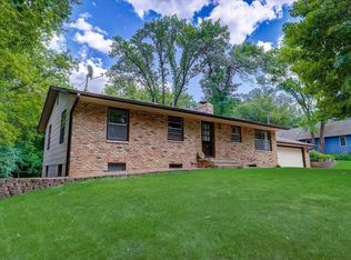 14340 Spring Lake Rd, Minnetonka, MN 55345