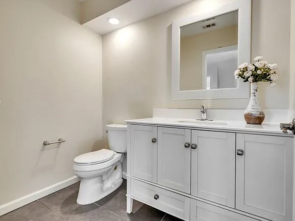 2103 Longhorn Dr — Photo 17