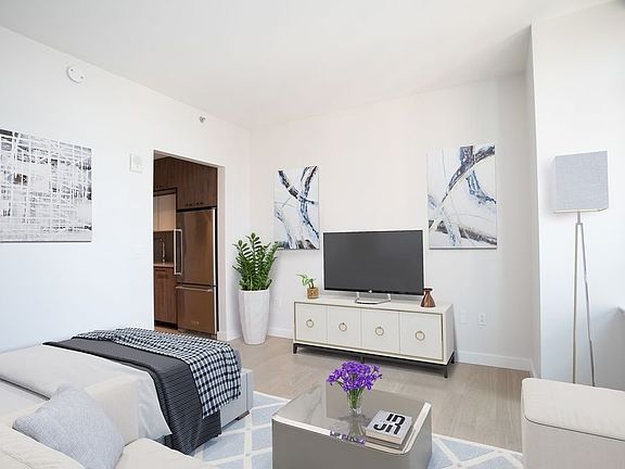 3rd image of 4428 Purves St APT 11D