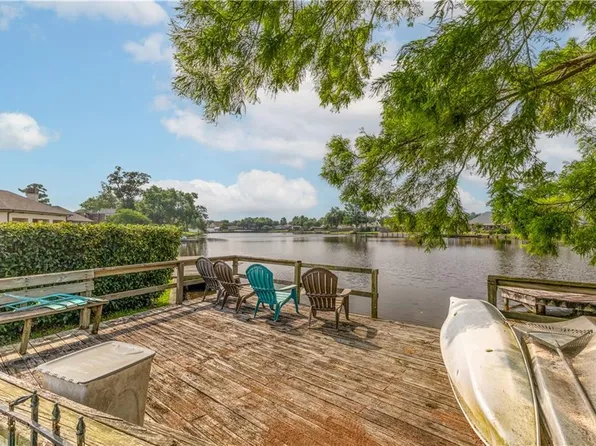 300 Lake Crescent Cir, Houma, LA 70360