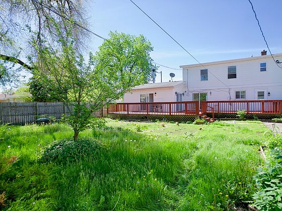 5th image of 264 Macarthur Dr