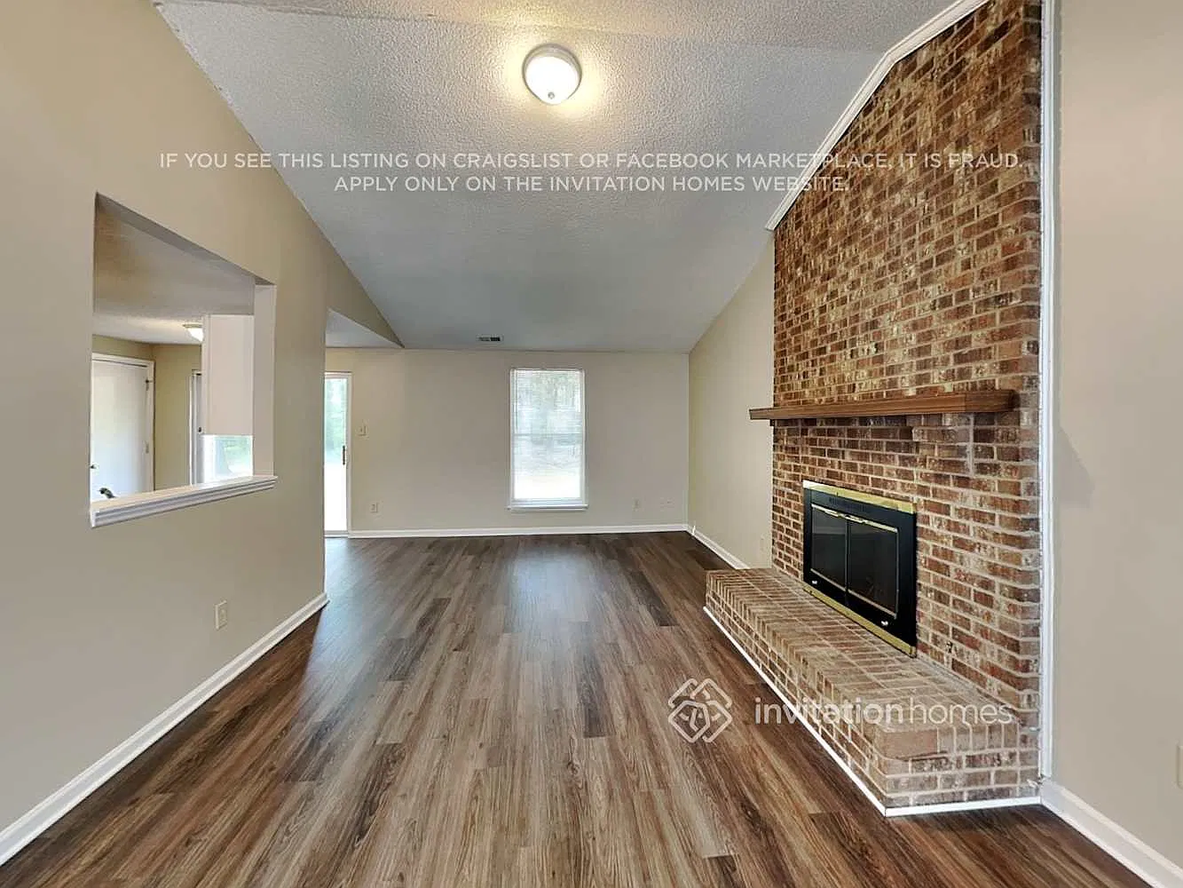 5625 Running Wood Ln Charlotte, NC 28215 — Photo 4