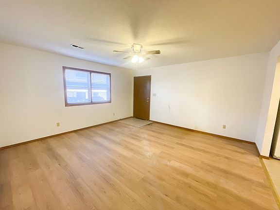 2nd image of 1547 Belair Dr #26