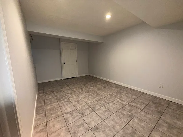 Basement with closet