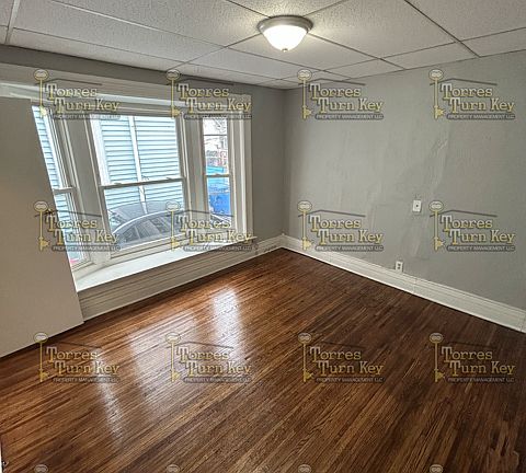 2nd image of 80 Harvest St