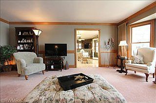 3rd image of 7347 Orlin Ct NE