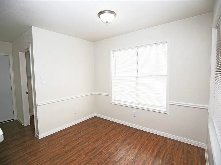 2308 Sycamore Trl — Photo 8