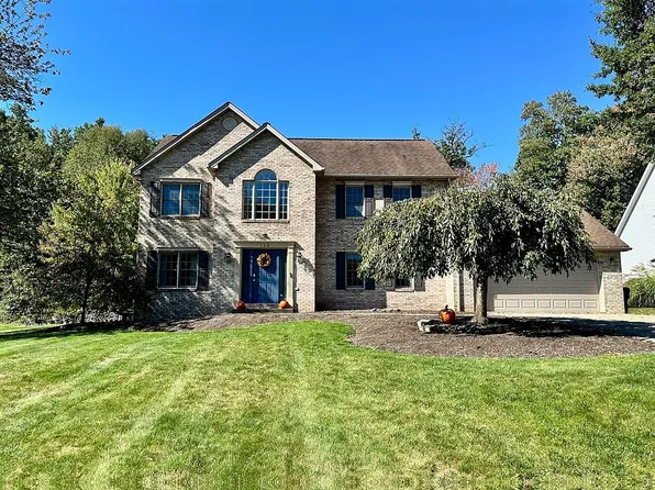 128 Maple Grove Dr, Butler, PA 16001