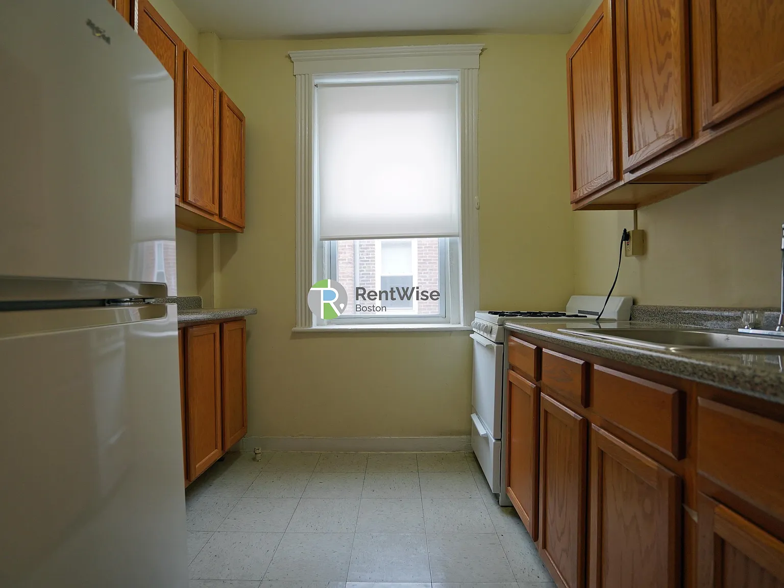 31-35 Gardner St — Photo 3