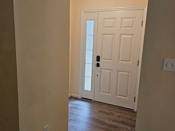 2nd image of 1403 Rustads Cir