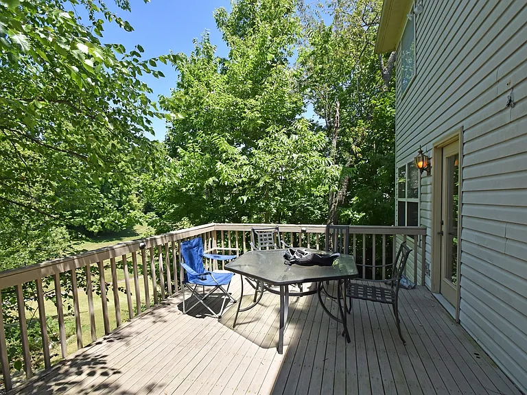 6490 Glenarbor Dr — Photo 36