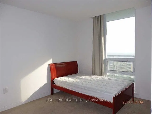 2 bed, $2,400 — Photo 4