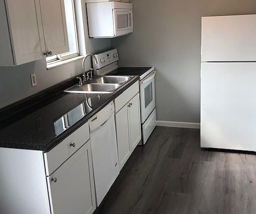 3rd image of 436 Wildwood Ave APT 2