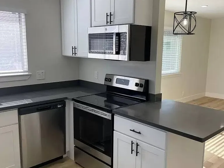 1184 Bonita Ave #1 — Photo 8
