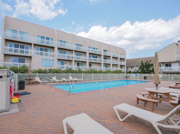 323 44th St S APT 12