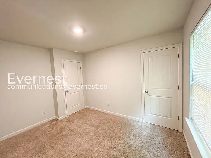 5231 Hanover St — Photo 9