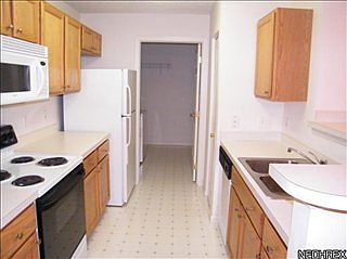 4th image of 29884 Lenox Dr Suite 113