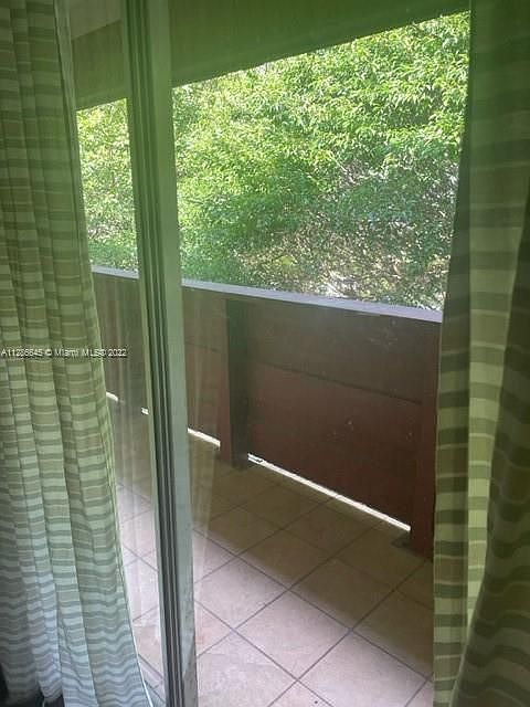 1st image of 1205 Mariposa Ave APT 405