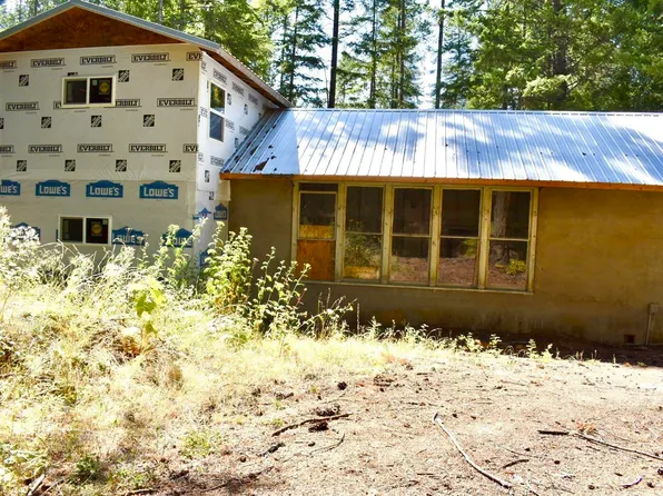 412 Schneiders Rd, Sagle, ID 83860