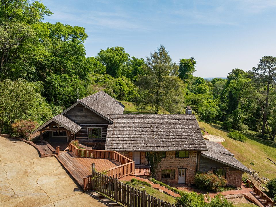 10th image of 2910 Crest Terrace Dr